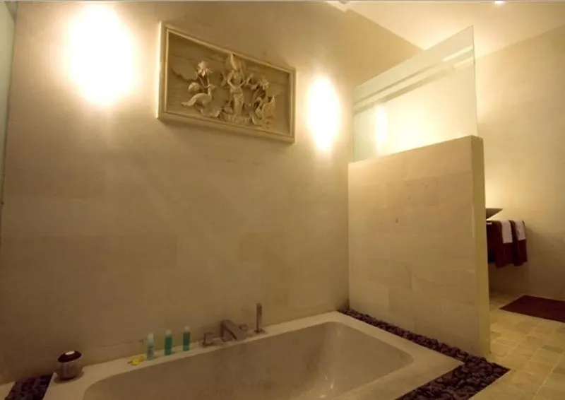 Villa Kirana Seminyak  Σεμινιάκ