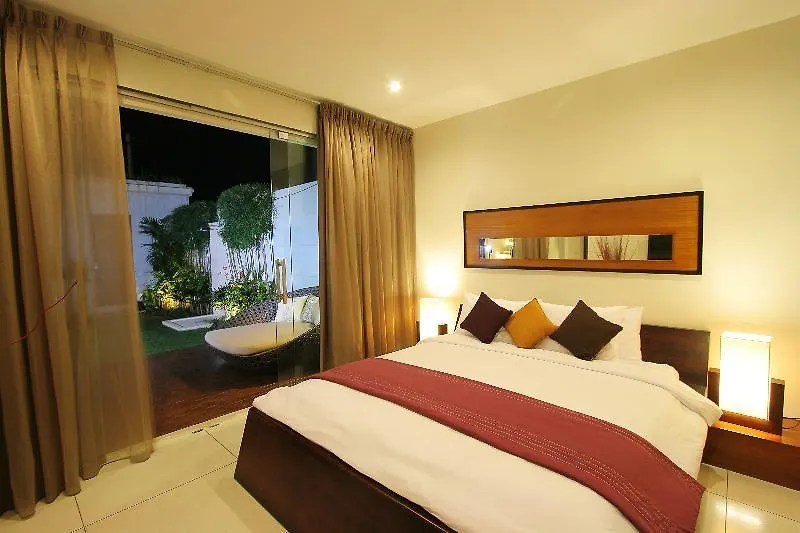 Villa Kirana Seminyak  Σεμινιάκ